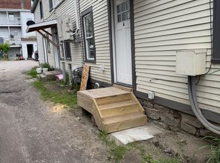 165 North St #A, Burlington, VT 05401