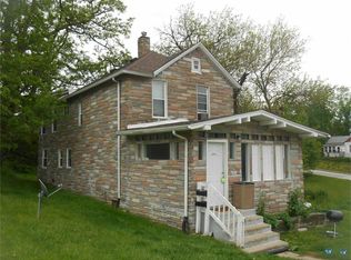 1011 N Ripley St, Davenport, IA 52803