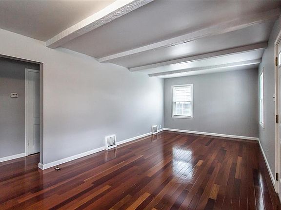 2nd image of 4521 Holman Ln