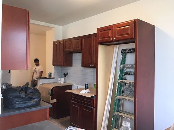 3rd image of 520 Lincoln Pl APT 6D
