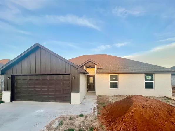 203 NW Sandstone Ave, Cache, OK 73527