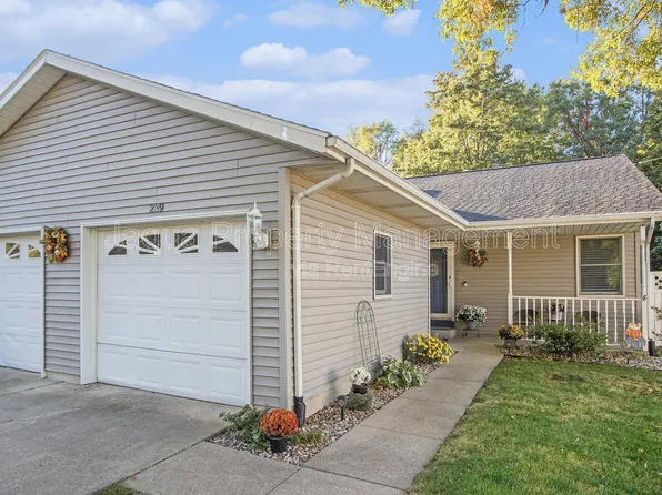 239 Lovell St #237, Schoolcraft, MI 49087