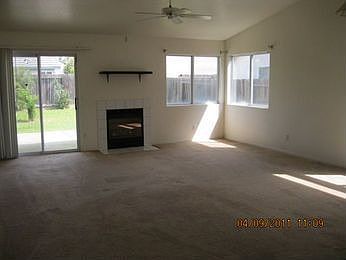 2nd image of 2207 Flatboat St