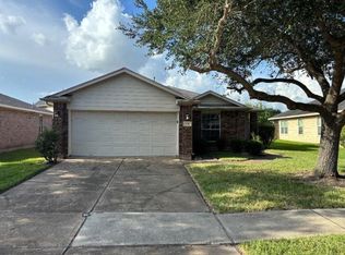 110 Rodeo Dr, Manvel, TX 77578