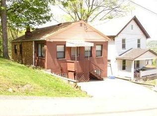 804 Thorn St, Coraopolis, PA 15108