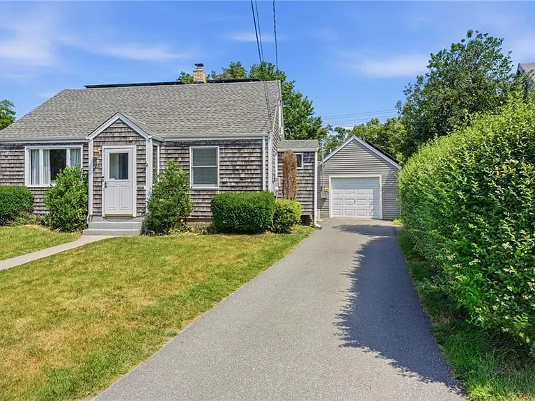 25 King Rd — Photo 2