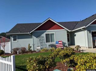 913 Riley Dr, Silverton, OR 97381