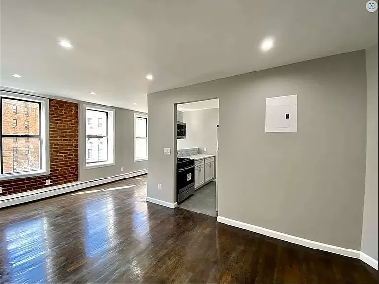2471 Grand Ave #4A — Photo 7