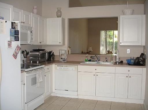 3rd image of 2740 E Aragon Blvd Unit 2