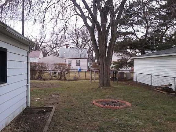 2nd image of 6635 Rockdale St