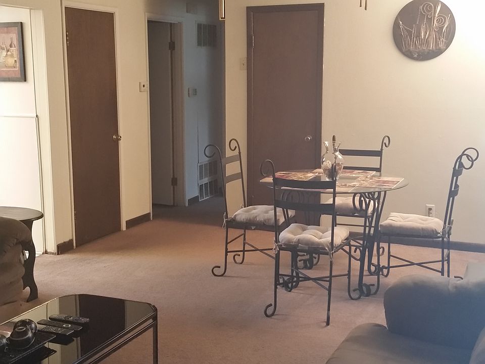 1st image of 11 Brightwell Ct