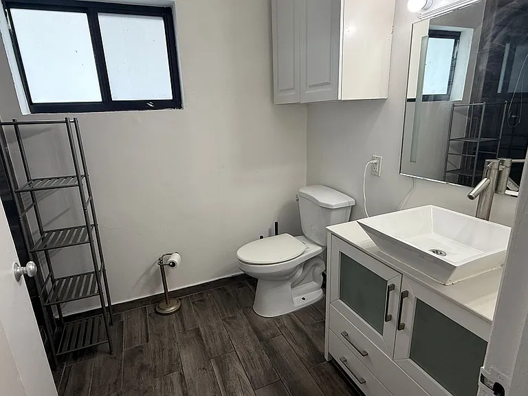 2900 SW 23rd St #2 — Photo 3