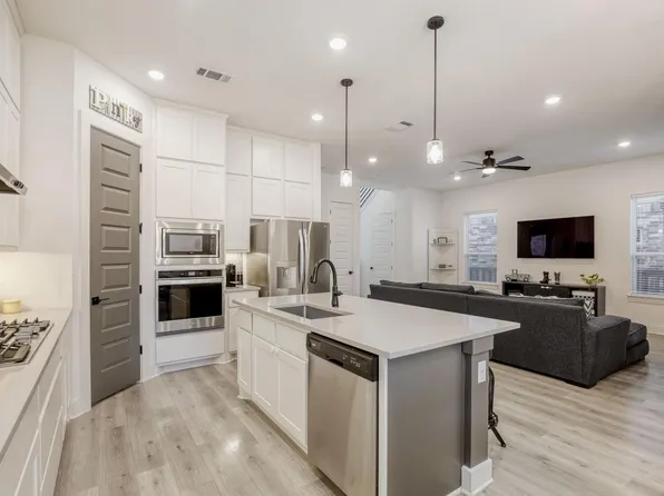 1309 Kneehigh Ln, Georgetown, TX 78633