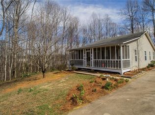 21 Summey Dr, Thomasville, NC 27360