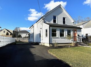 70 Lake Ave, Walpole, MA 02081