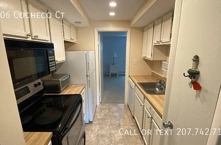 1006 Cocheco Ct — Photo 9