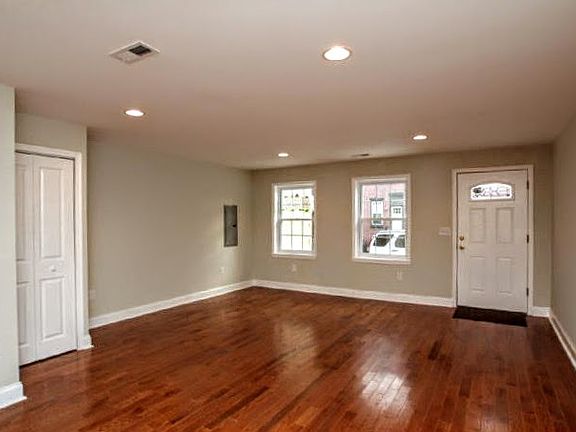 3rd image of 1629 E Berks St