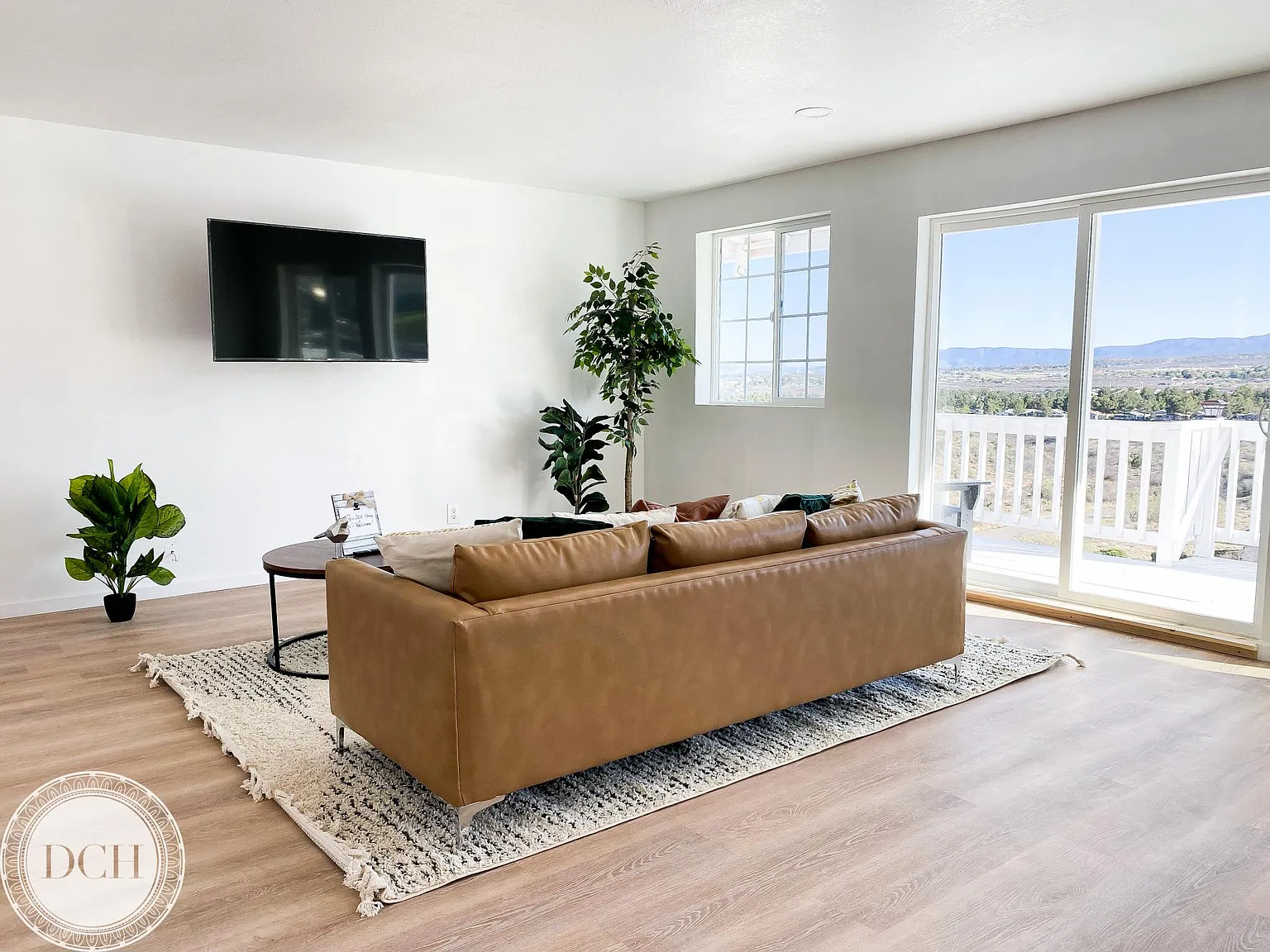 2 bed, 1050 sqft, $2,400 — Photo 3