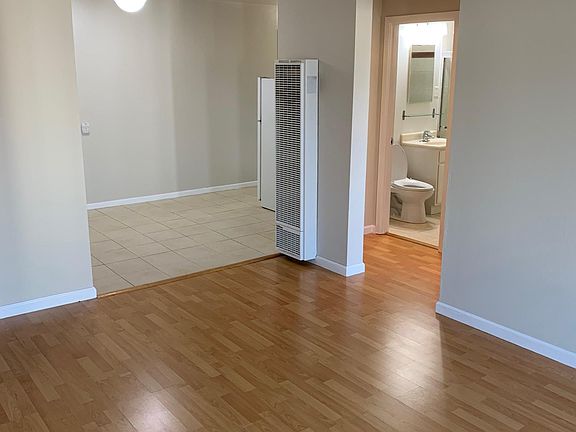 4th image of 1253 16th Ave #3