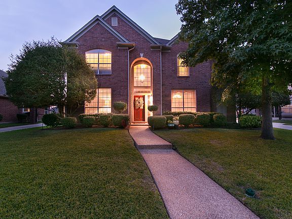 3rd image of 1003 Muirfield Dr