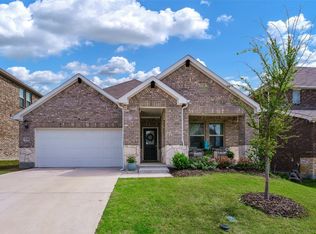 240 Sunshine Ln, Lavon, TX 75166
