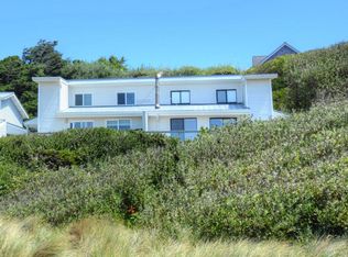 1431 NW Spring St, Newport, OR 97365