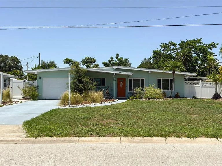 2215 Alvarado Ln — Photo 27