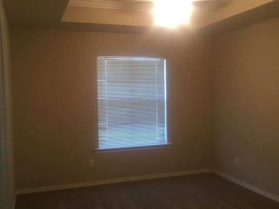 4th image of 1406 Western Oaks Ct