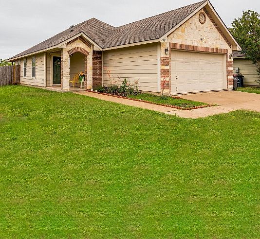 1st image of 301 Wolf Mountain Ln