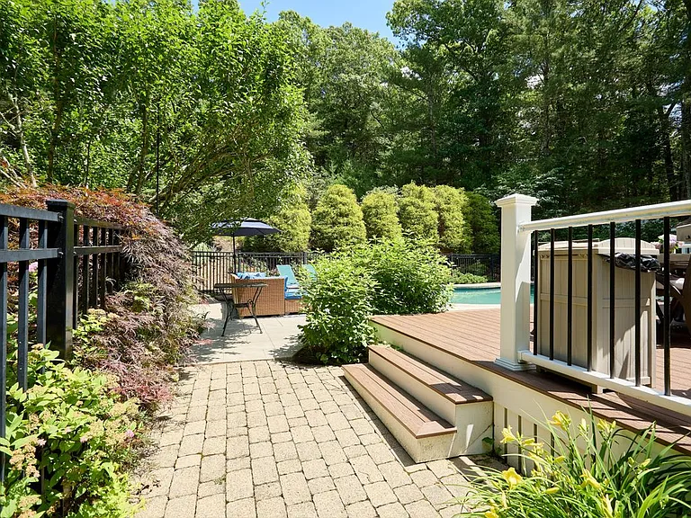 137 Peterson Path — Photo 41