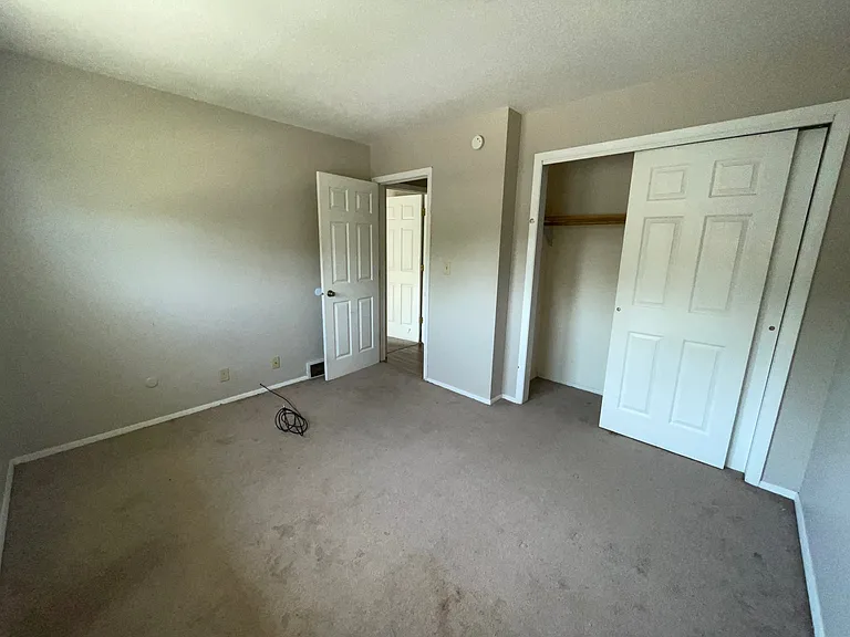 2629 N Pine St #4 — Photo 7