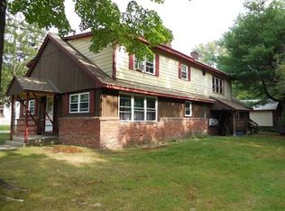 1 Lovefield St, Easthampton, MA 01027