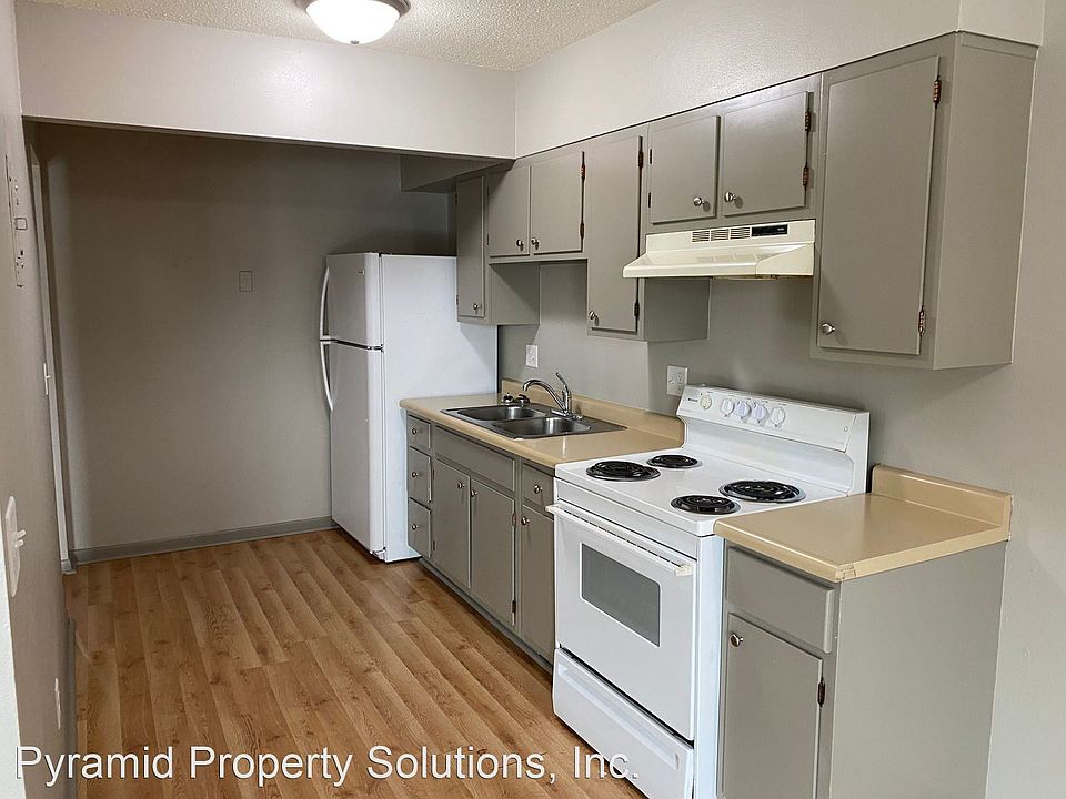 1st image of 900 Elder Ln #12