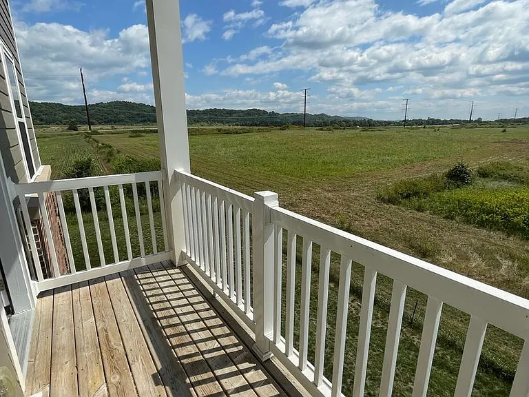 Grasslands Apartments — Photo 34