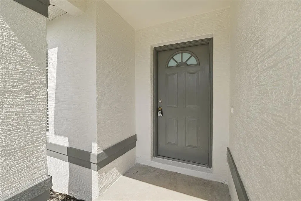 3 bed, 2.0 bath, 1559 sqft, $2,195 — Photo 4