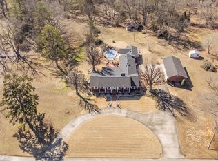 359 Cobblestone Dr, Savannah, TN 38372