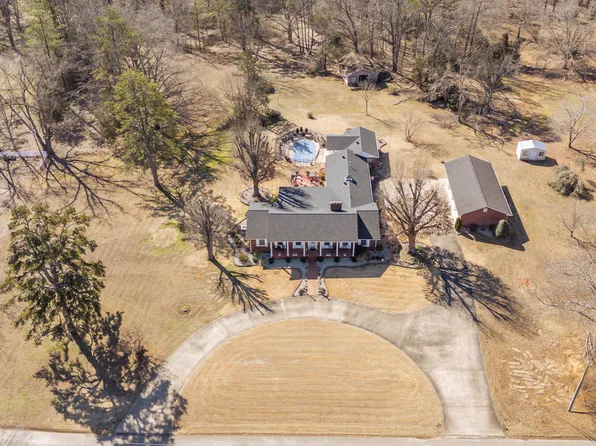 359 Cobblestone Dr, Savannah, TN 38372