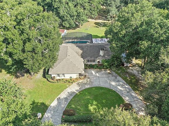 4th image of 31240 Lochmore Cir