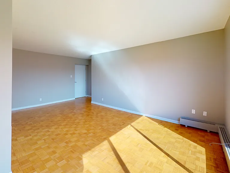 810 Canterbury Ave — Photo 41