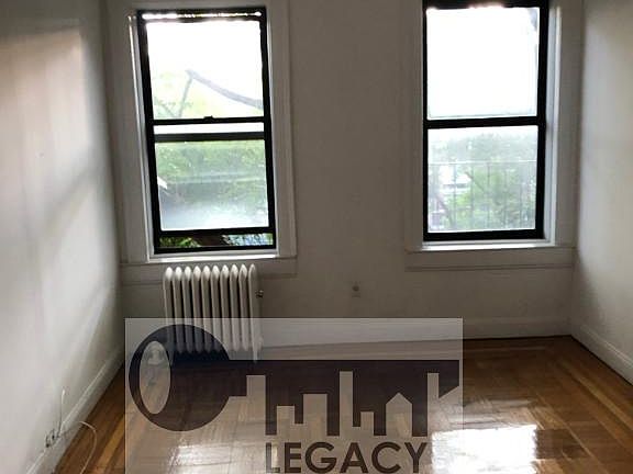 3rd image of 650 W 204th St APT 31