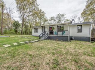 1521 Plyler Lake Rd, Gastonia, NC 28054