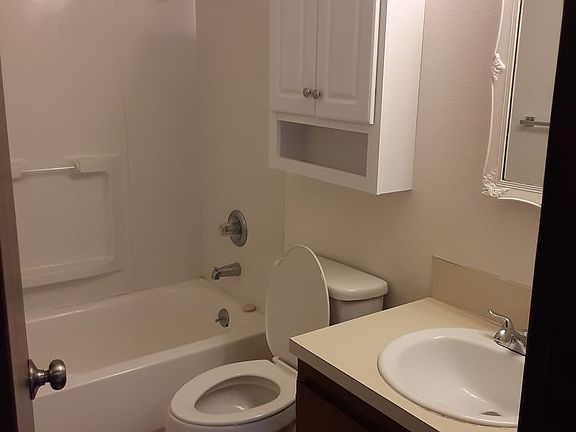 2nd image of 1628 Trenton Ave APT A6
