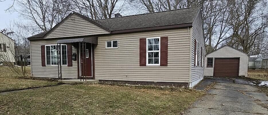 1st image of 1018 Burr Oak St