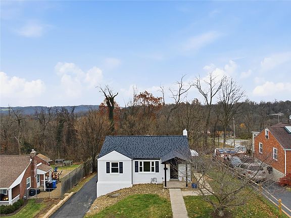 4th image of 260 Mohawk Dr
