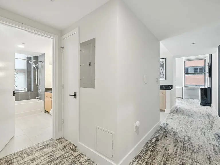314 N Broadway Ave #806 — Photo 10