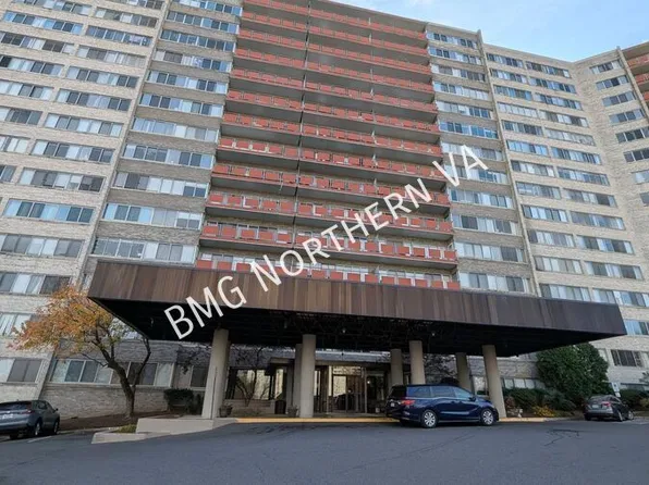 5340 Holmes Run Pkwy, Alexandria, VA