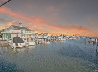 32081 N River Rd, Harrison Twp, MI 48045