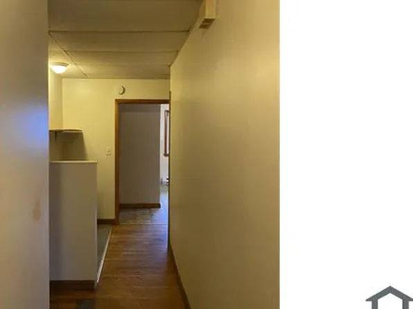 3 E Main St APT 1R, Webster, MA 01570