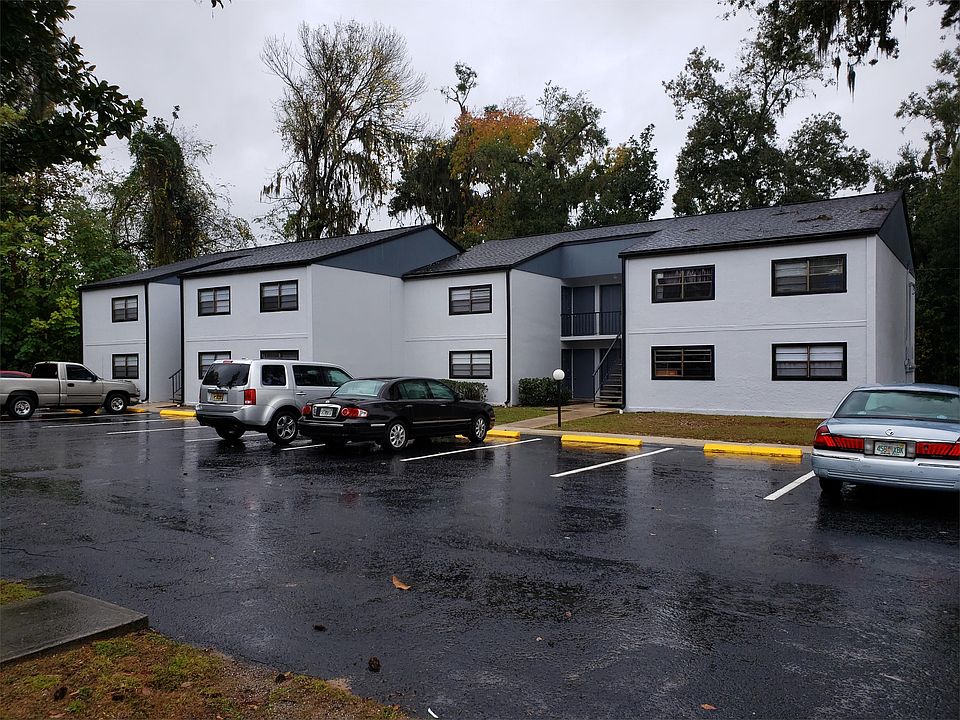1st image of 3321 SW 34th Avenue Cir APT 5