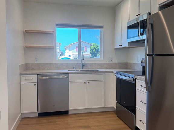2nd image of 4726 Pescadero Ave